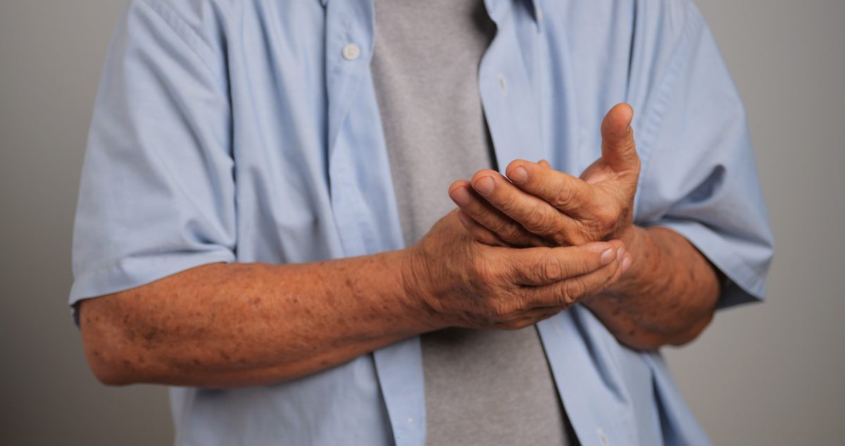 man with tingling and numbness in hands